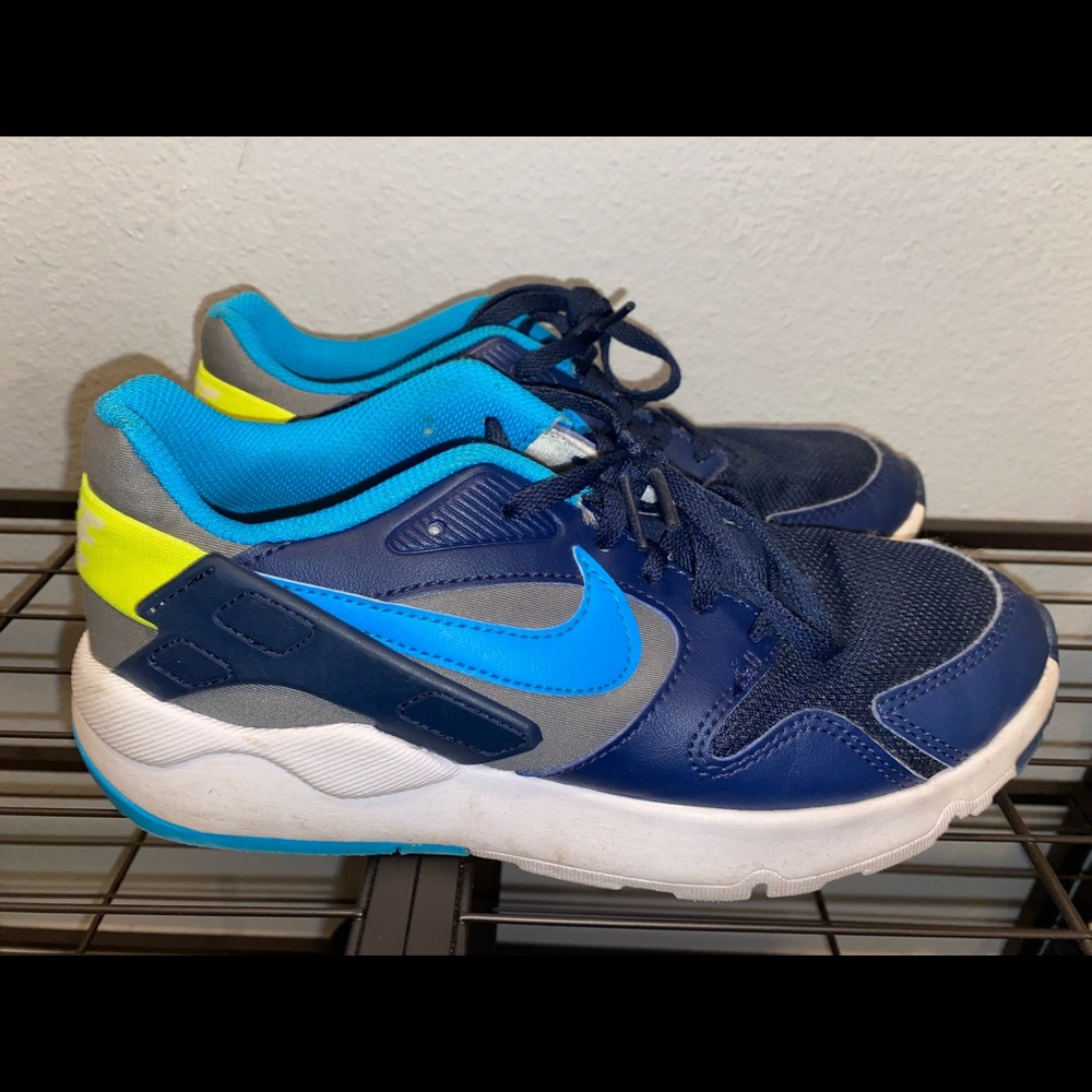 Nike LD Victory kids shoes-size 6.5-gently used